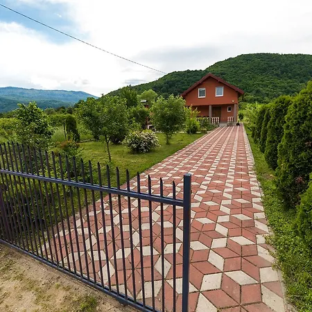 Holiday Ermin Holiday home Lohovo